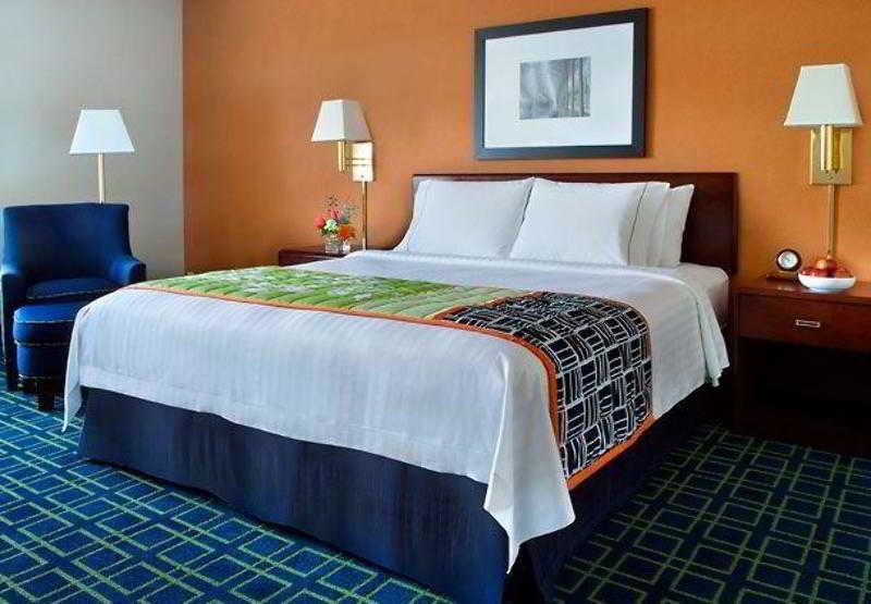Fairfield Inn Portsmouth Seacoast Exterior foto