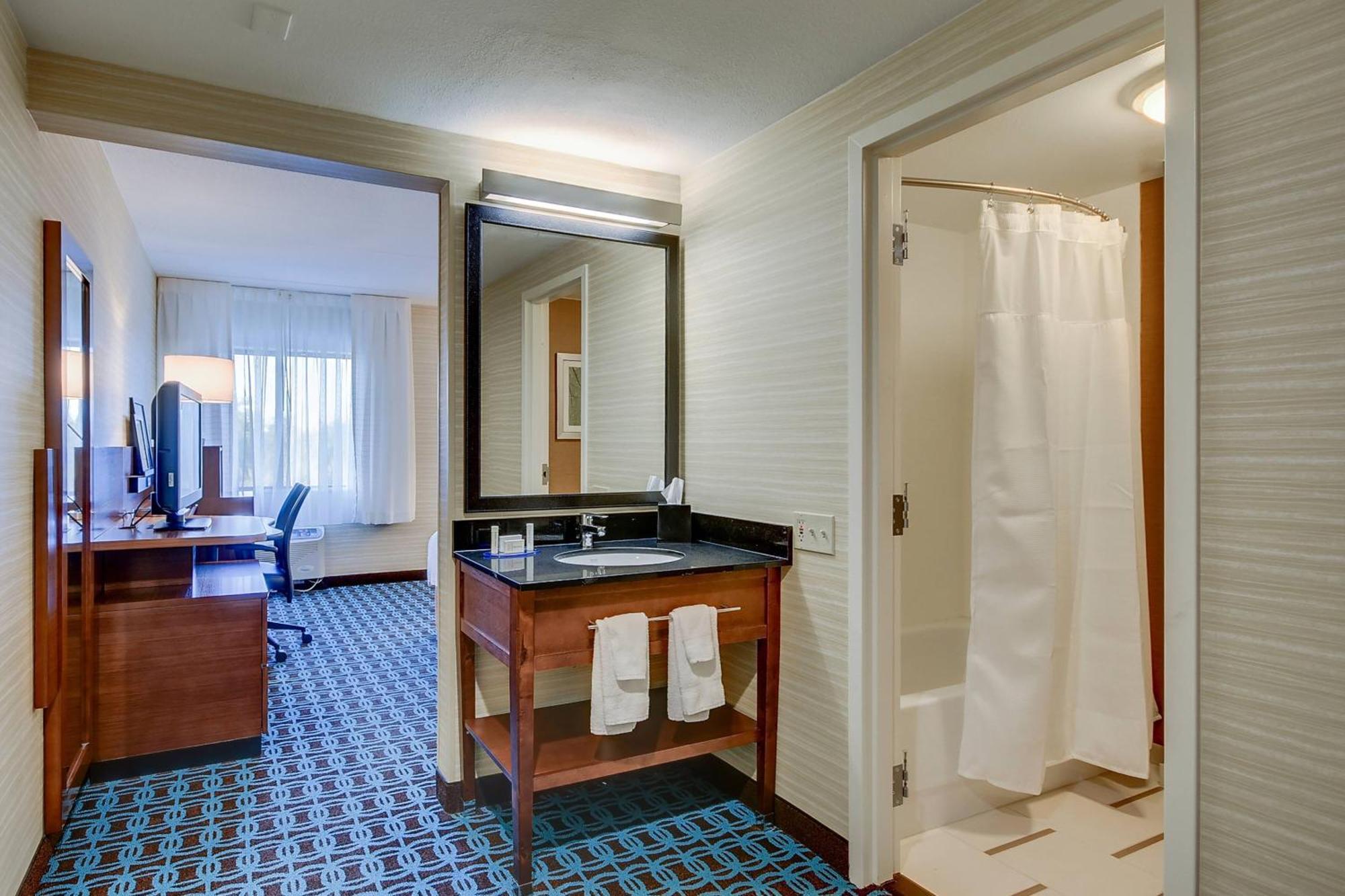 Fairfield Inn Portsmouth Seacoast Exterior foto